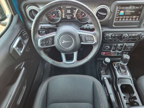 Used 2019 Jeep Wrangler Unlimited Rubicon w/ Cold Weather Group AWD/4WD image 26