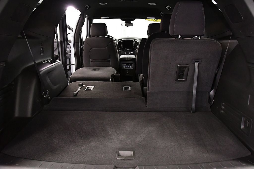 Used 2023 Chevrolet Traverse LT AWD/4WD image 31