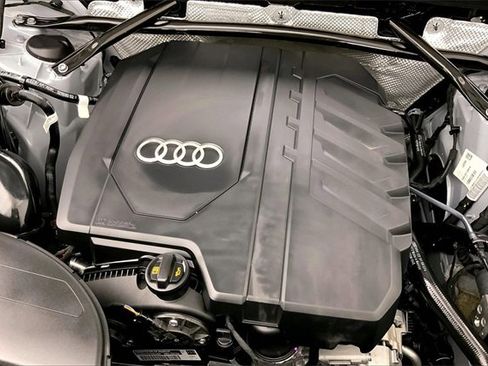 Certified 2025 Audi Q5 2.0T Premium Plus image 31