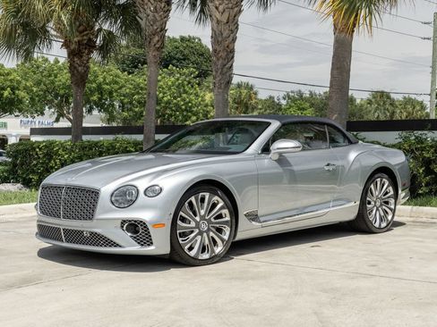 Used 2022 Bentley Continental GT Mulliner AWD/4WD image 2