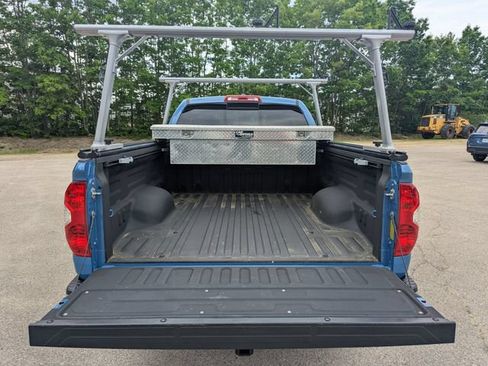 Used 2021 Toyota Tundra SR5 w/ TRD Off-Road Package AWD/4WD image 27