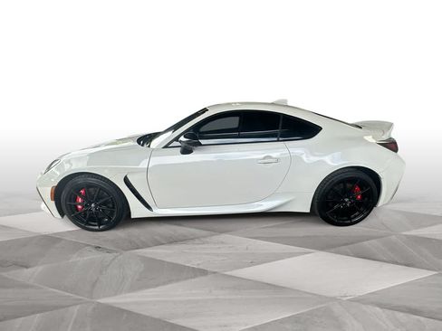 Used 2025 Toyota GR86 Premium w/ Performance Package RWD image 5