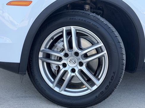 Used 2015 Porsche Cayenne S AWD/4WD image 6