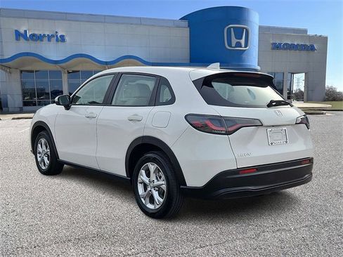 Used 2025 Honda HR-V LX image 3