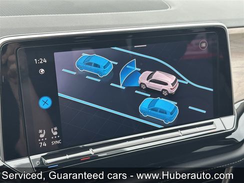 Used 2024 Volkswagen Atlas SE image 21