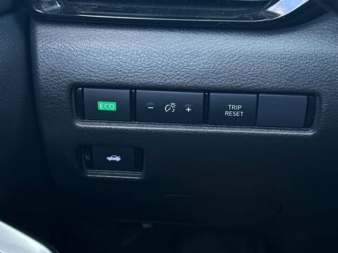 Used 2022 Nissan Sentra SR w/ Lighting Package image 31