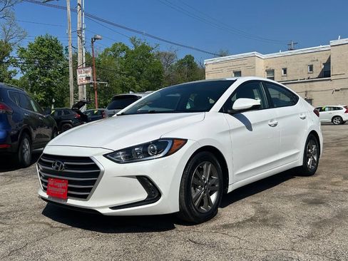 Used 2017 Hyundai Elantra Value Edition image 2