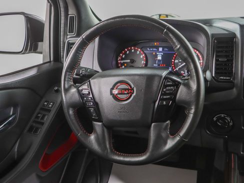 Used 2023 Nissan Frontier PRO-4X w/ Pro Convenience Package AWD/4WD image 13