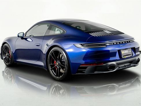 Used 2024 Porsche 911 Carrera GTS w/ Premium Package RWD image 15