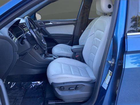 Used 2019 Volkswagen Tiguan SEL Premium R-Line AWD/4WD image 9