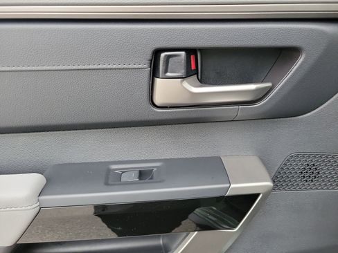New 2026 Toyota Tundra Limited AWD/4WD image 25
