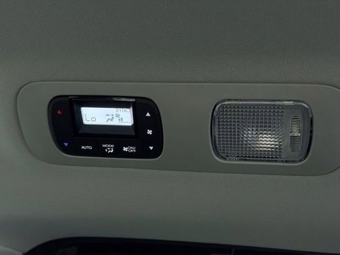 Used 2025 Honda Odyssey Touring image 28