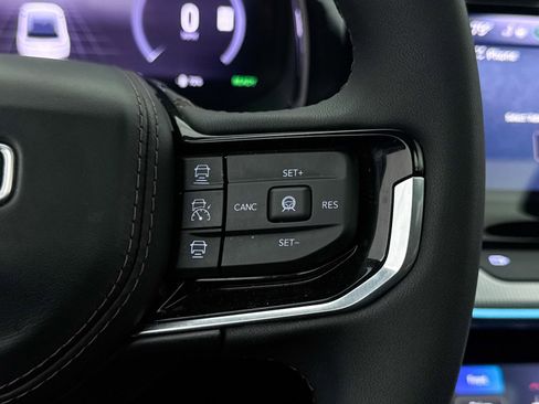 Used 2024 Jeep Wagoneer Launch Edition image 37