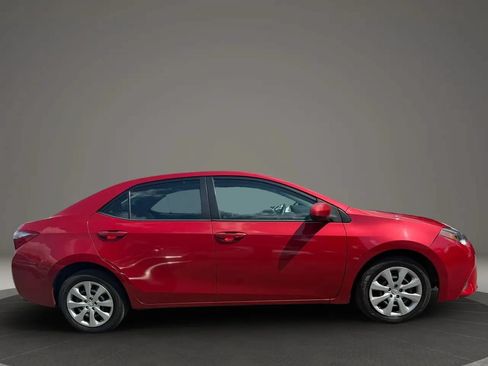 Used 2015 Toyota Corolla LE FWD image 4