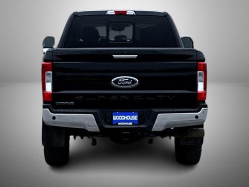 Used 2019 Ford F250 Lariat w/ Chrome Package image 6