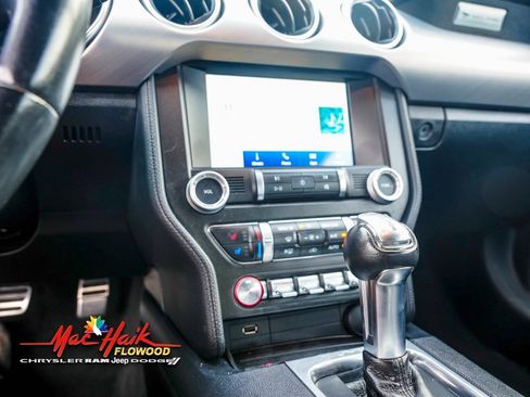 Used 2022 Ford Mustang Premium image 11