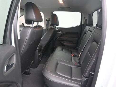Used 2022 Chevrolet Colorado LT w/ Luxury Package RWD image 16