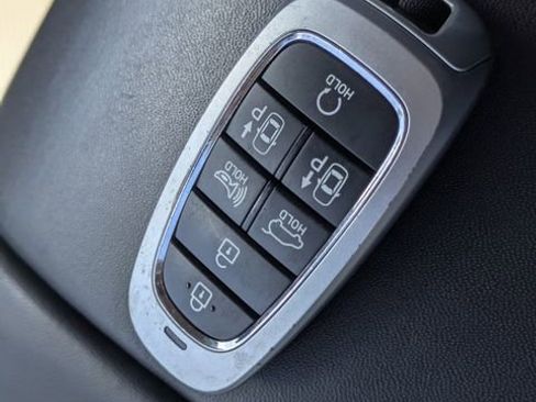 Used 2023 Hyundai Santa Fe Limited w/ Cargo Package image 34