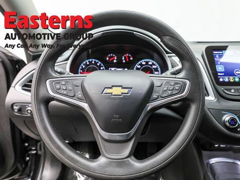 Used 2023 Chevrolet Malibu LT image 10