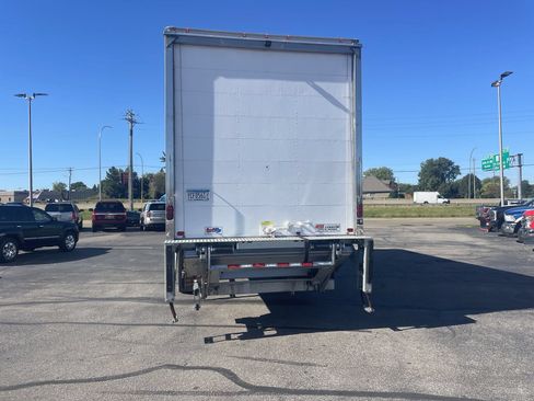 Used 2023 Ford F750 2WD Regular Cab Super Duty image 7