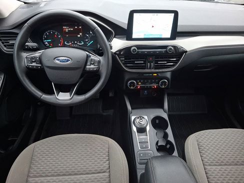 Used 2022 Ford Escape SE w/ SE Sport Appearance Package image 11