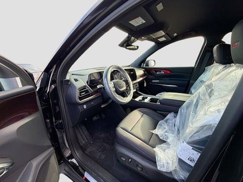 New 2026 Chevrolet Traverse Z71 w/ Driver Confidence Package image 14