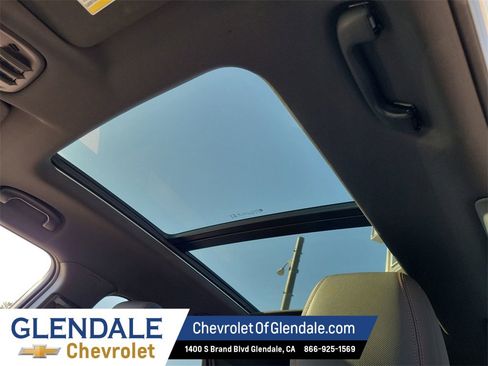 Used 2023 Chevrolet TrailBlazer RS w/ Sun and Liftgate Package image 28