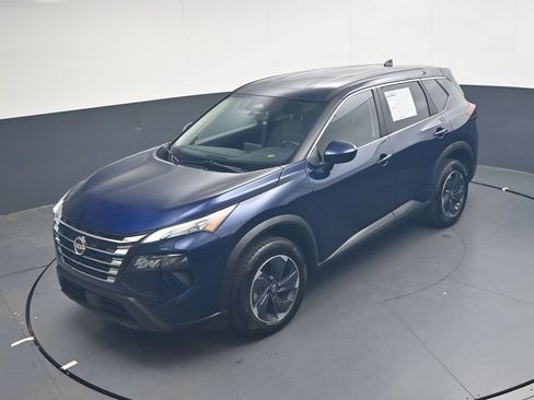 Used 2025 Nissan Rogue SV FWD image 37