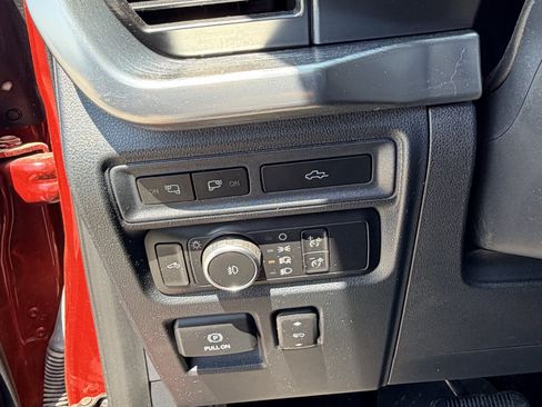 Used 2022 Ford F150 Lariat w/ Equipment Group 502A High AWD/4WD image 22
