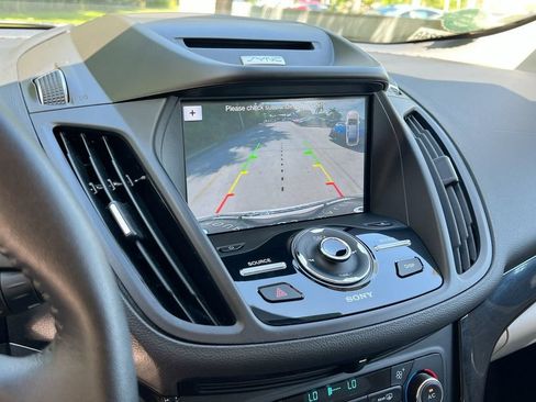 Used 2017 Ford Escape Titanium FWD image 16