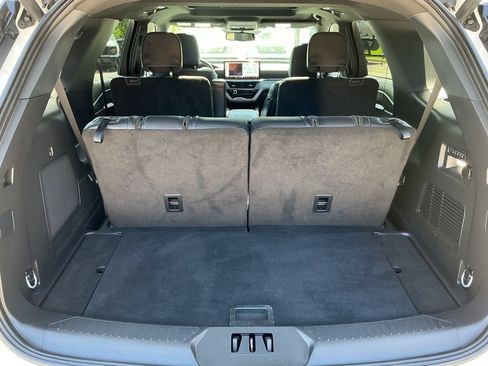 Used 2025 Ford Explorer ST AWD/4WD image 13