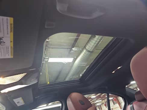 New 2026 BMW 330i Sedan w/ Premium Package image 32