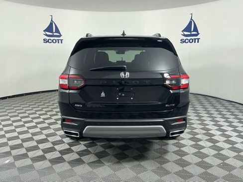 Used 2024 Honda Pilot Elite image 5