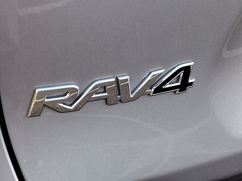 Certified 2021 Toyota RAV4 XLE image 29