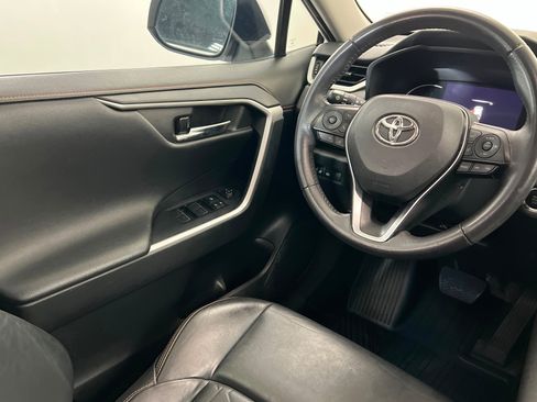 Used 2022 Toyota RAV4 Adventure image 12