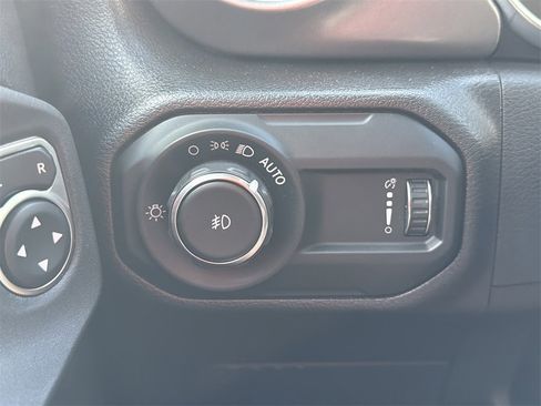 Used 2023 Jeep Wrangler Sport S image 24