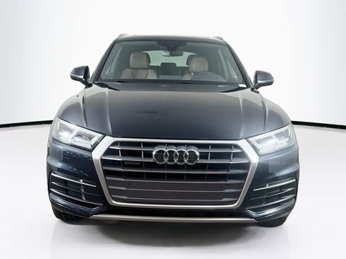 Used 2018 Audi Q5 2.0T Premium Plus w/ Premium Plus Package AWD/4WD image 2