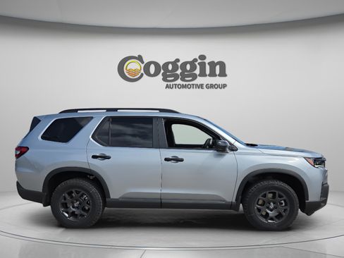 New 2026 Honda Pilot TrailSport image 7