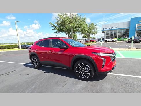 New 2026 Chevrolet Trax RS w/ Driver Confidence Package FWD image 25