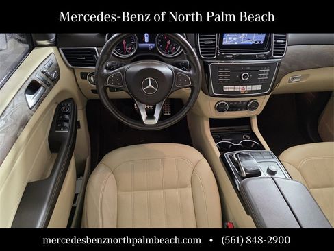 Used 2019 Mercedes-Benz GLE 400 4MATIC image 8
