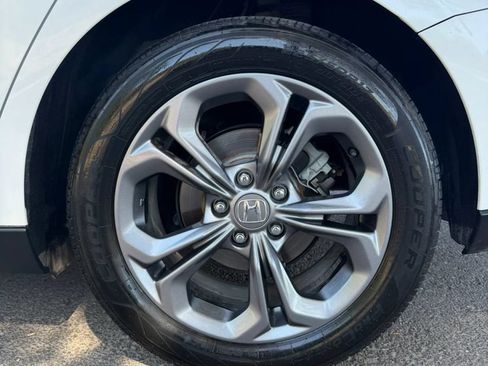 Used 2023 Honda Accord EX image 19
