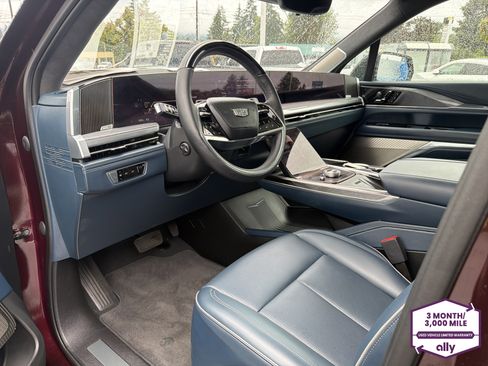 Used 2026 Cadillac Escalade IQ Sport 2 AWD/4WD image 9