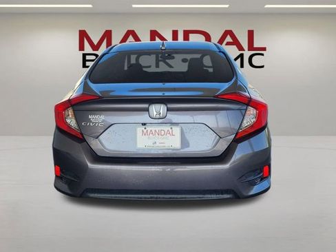 Used 2018 Honda Civic EX image 9