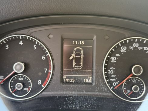 Used 2014 Volkswagen Passat 2.5 SE FWD image 18