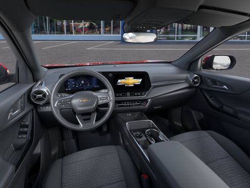 New 2027 Chevrolet Equinox LT w/ LPO, Floor Liner Package AWD/4WD image 15