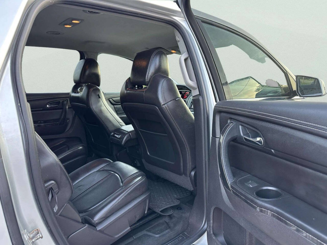 Used 2017 GMC Acadia Limited SLT AWD/4WD image 18