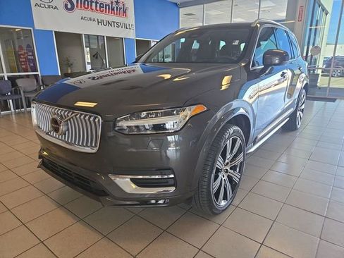 Used 2023 Volvo XC90 B6 Ultimate w/ Protection Package Premier image 4