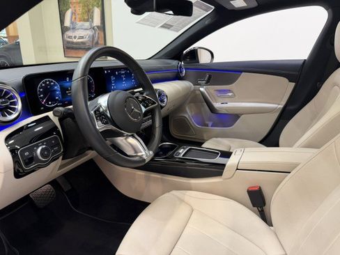 Certified 2025 Mercedes-Benz CLA 250 image 7