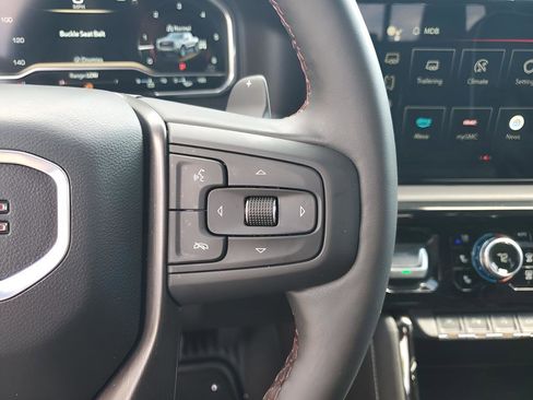 Used 2025 GMC Sierra 1500 AT4X image 34