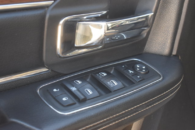 Used 2014 RAM 2500 Laramie w/ Black Appearance Group AWD/4WD image 14